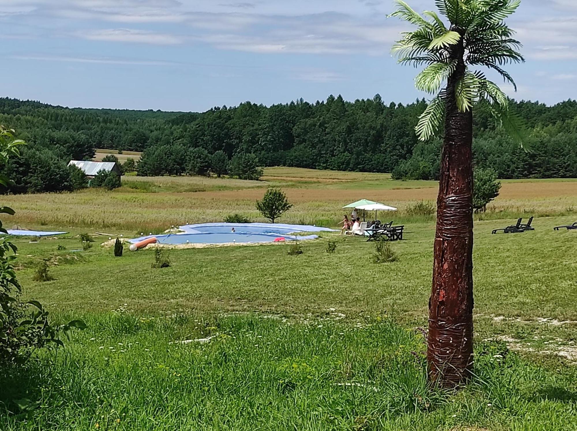 Stadnina Koni Tarka Zwierzyniec Exterior foto